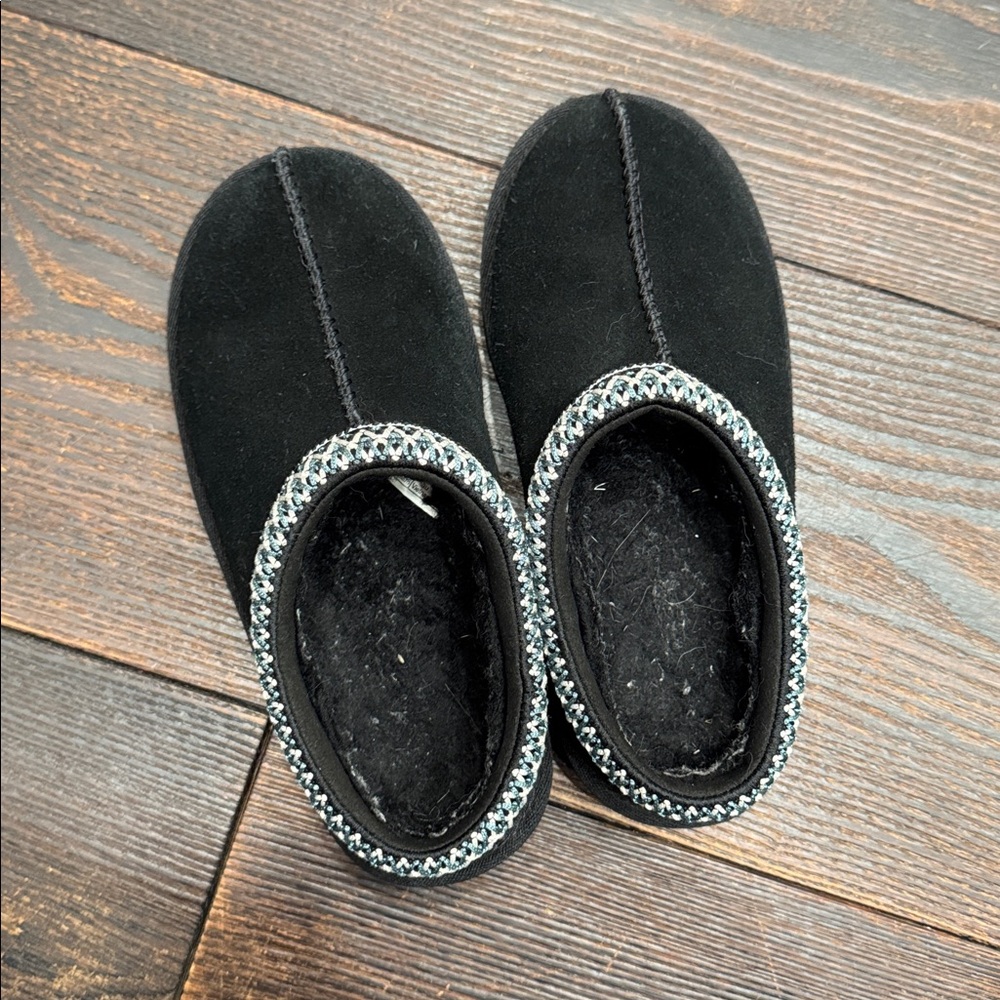Black Slippers with Patterned Trim